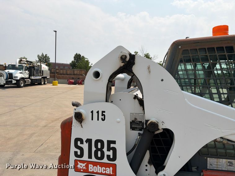 image for item EW2182 2009 Bobcat S184 skid steer loader