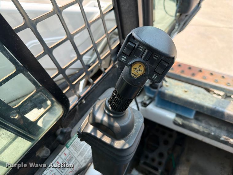 image for item EW2182 2009 Bobcat S184 skid steer loader