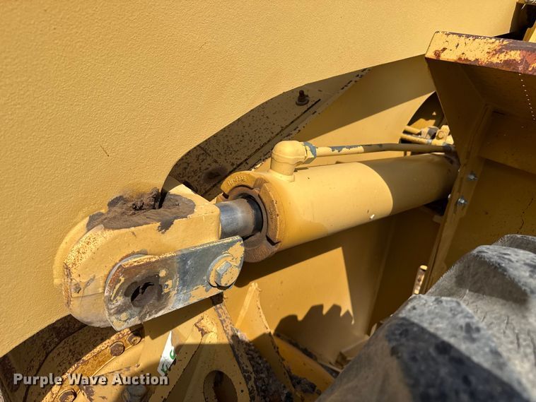 image for item EW4122 1998 Caterpillar 938G wheel loader
