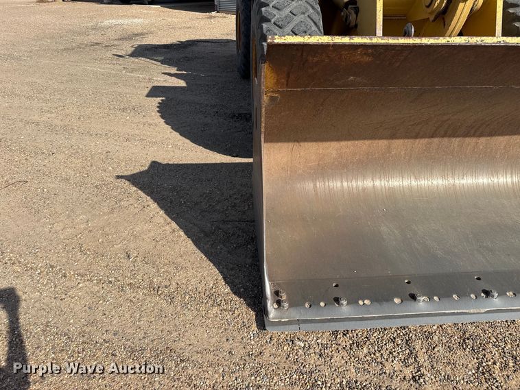 image for item EW4122 1998 Caterpillar 938G wheel loader