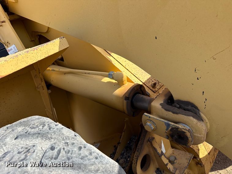 image for item EW4122 1998 Caterpillar 938G wheel loader