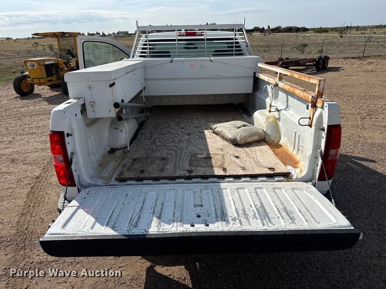 image for item EW4125 2012 Chevrolet Silverado 1500 pickup truck
