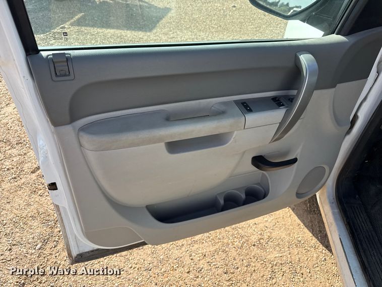 image for item EW4125 2012 Chevrolet Silverado 1500 pickup truck