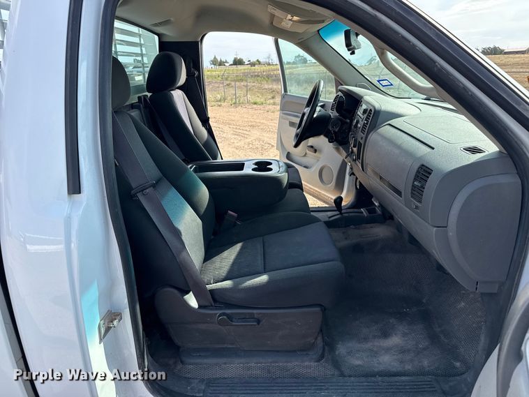 image for item EW4125 2012 Chevrolet Silverado 1500 pickup truck