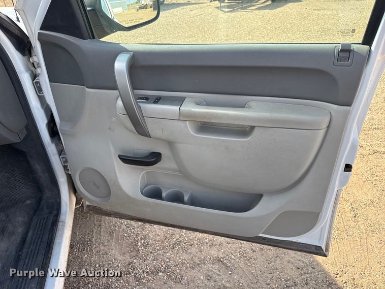 image for item EW4125 2012 Chevrolet Silverado 1500 pickup truck
