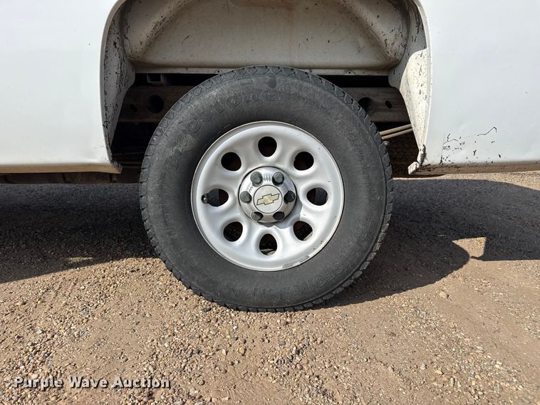 image for item EW4125 2012 Chevrolet Silverado 1500 pickup truck