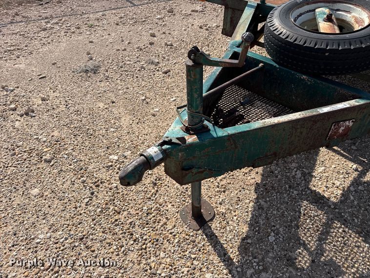 image for item EW4127 1998 Shop built utility trailer