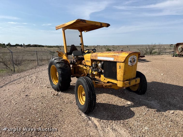 image for item EW4128 John Deere 301A tractor