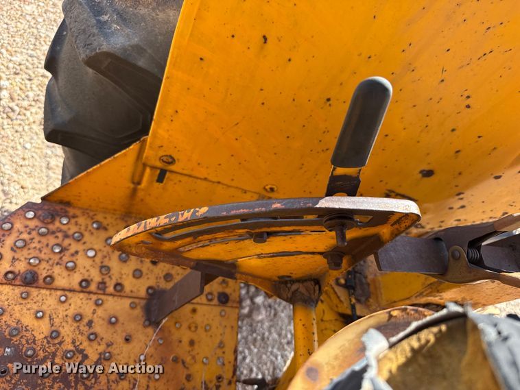 image for item EW4128 John Deere 301A tractor