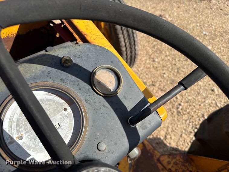 image for item EW4128 John Deere 301A tractor