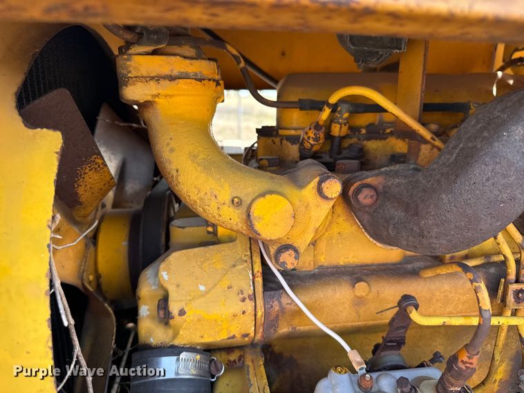image for item EW4128 John Deere 301A tractor