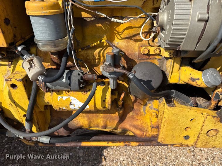 image for item EW4128 John Deere 301A tractor