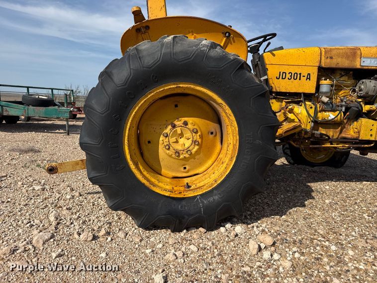 image for item EW4128 John Deere 301A tractor