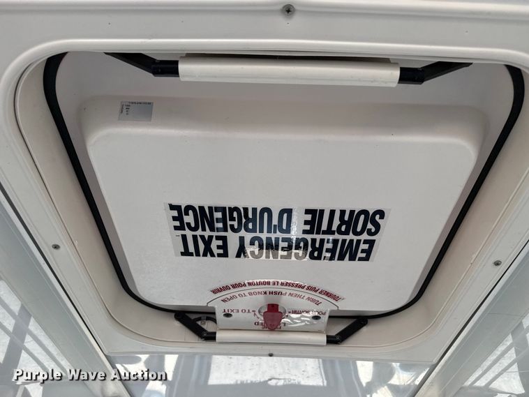 image for item EW4131 2016 Chevrolet school bus