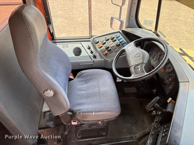 image for item EW4134 2014 IC PB10500 school bus