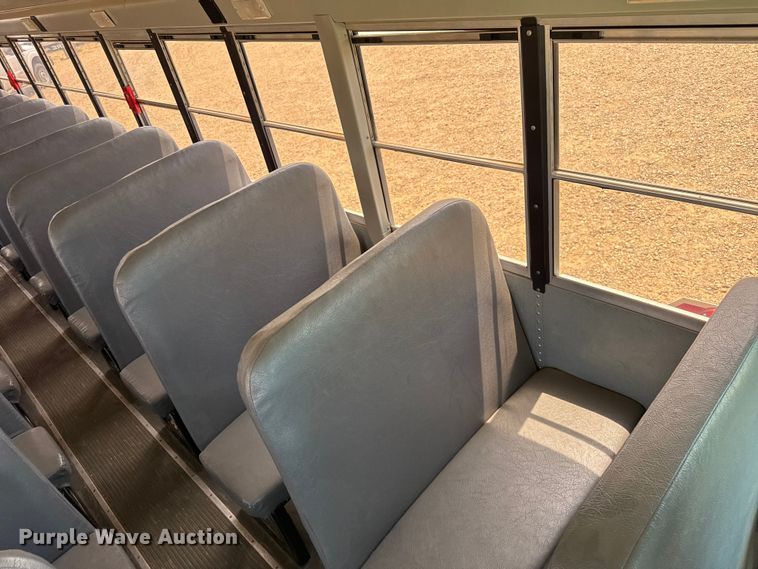 image for item EW4134 2014 IC PB10500 school bus