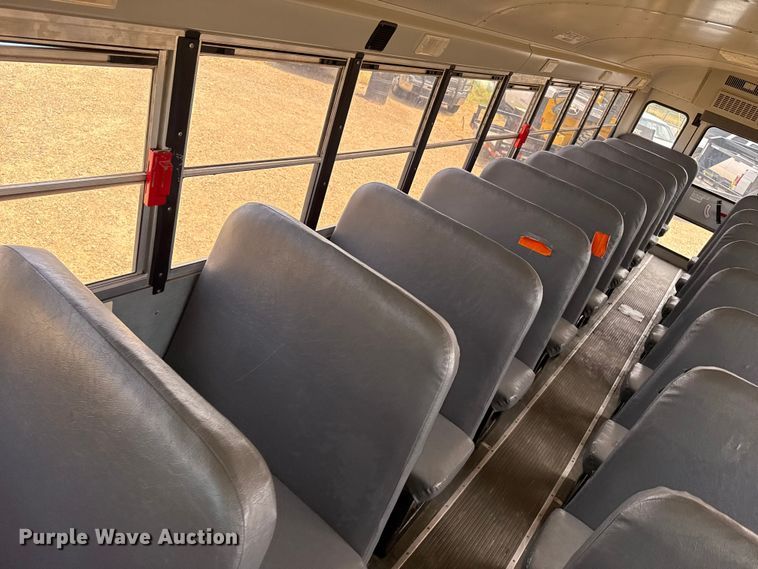 image for item EW4134 2014 IC PB10500 school bus