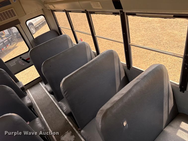 image for item EW4134 2014 IC PB10500 school bus