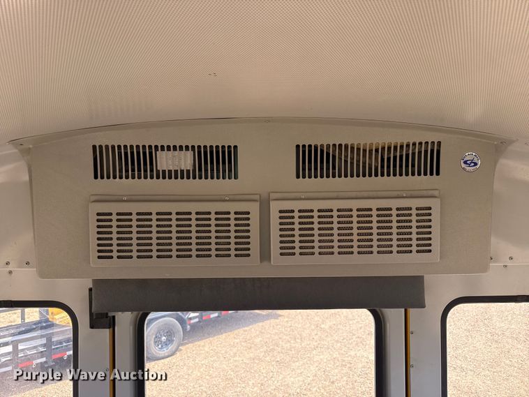 image for item EW4134 2014 IC PB10500 school bus
