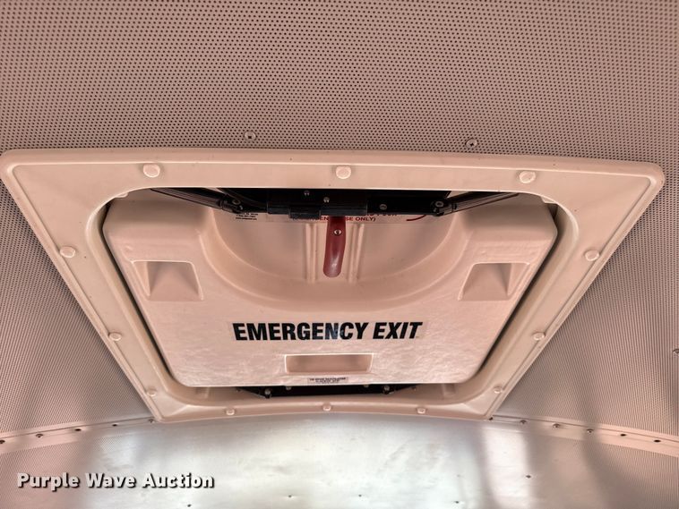 image for item EW4134 2014 IC PB10500 school bus