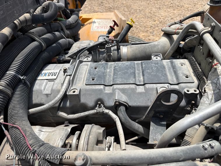 image for item EW4134 2014 IC PB10500 school bus