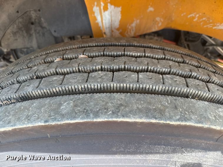 image for item EW4134 2014 IC PB10500 school bus