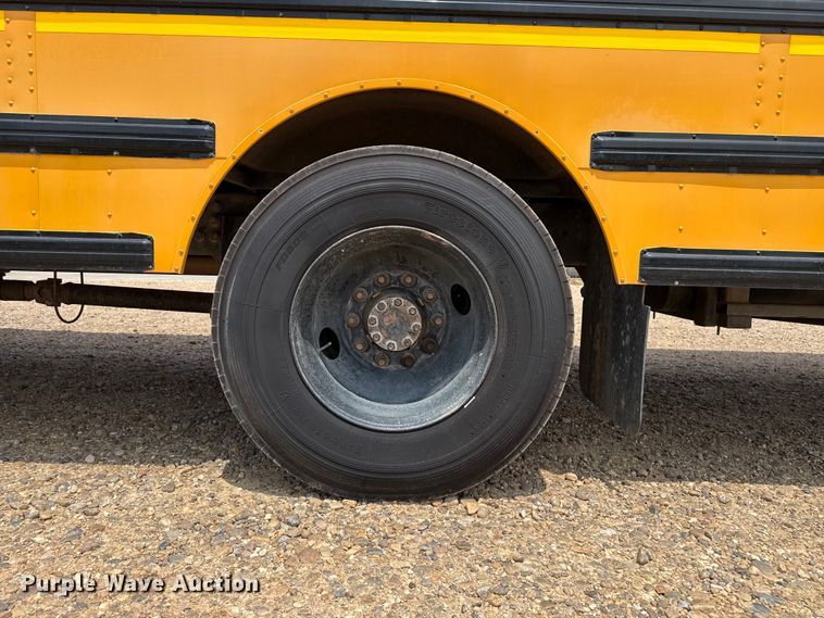 image for item EW4134 2014 IC PB10500 school bus