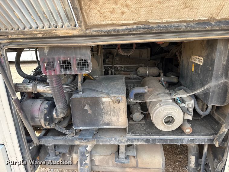 image for item EW4135 2000 Van Hool Tourist Coach coach bus