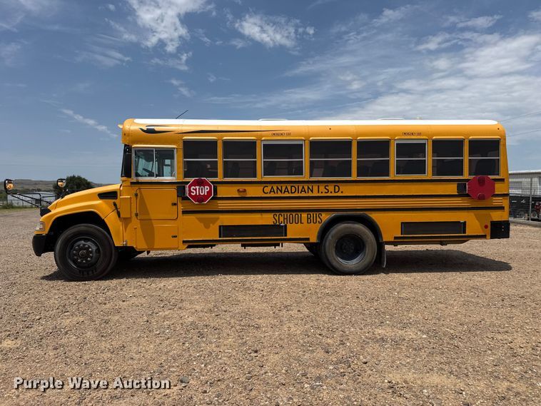 image for item EW4136 2017 BlueBird Vision school bus