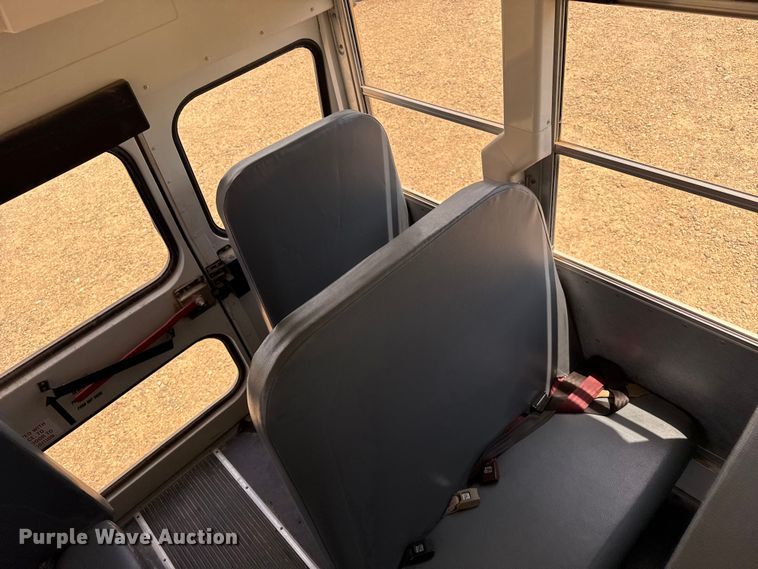 image for item EW4136 2017 BlueBird Vision school bus