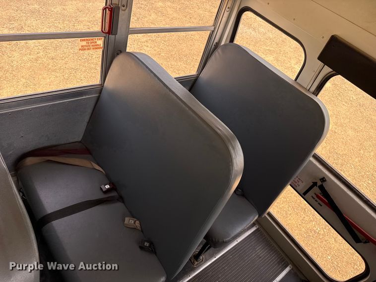 image for item EW4136 2017 BlueBird Vision school bus
