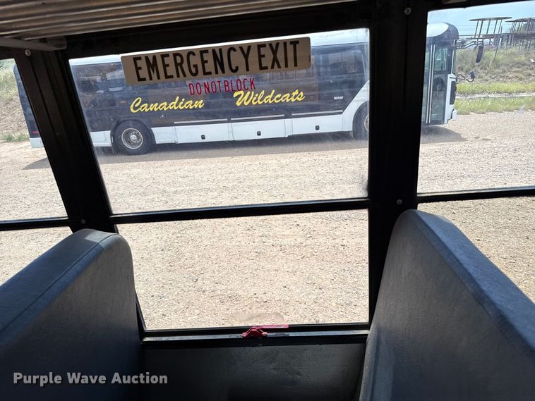 image for item EW4137 2014 Chevrolet school bus
