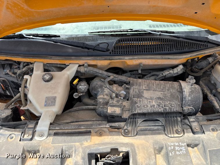 image for item EW4137 2014 Chevrolet school bus