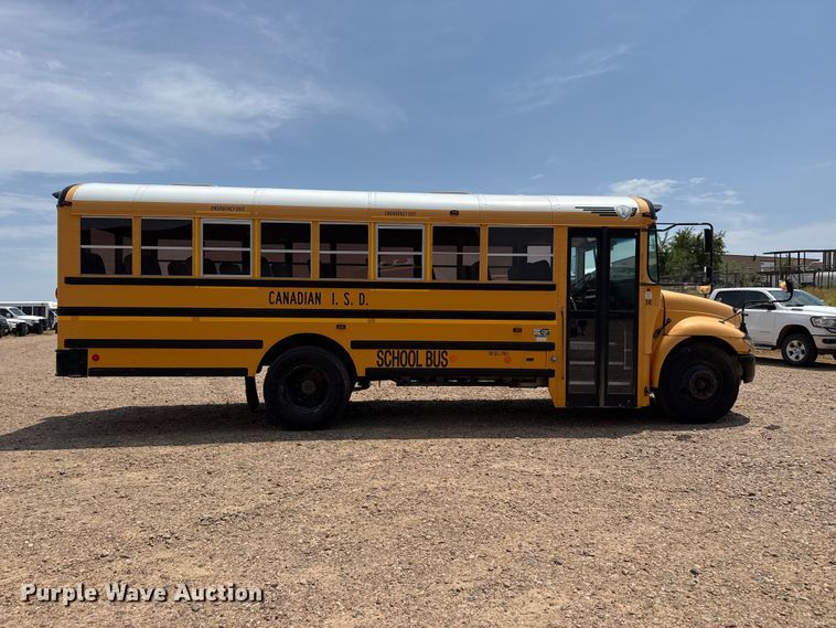 image for item EW4138 2012 IC PB10500 school bus