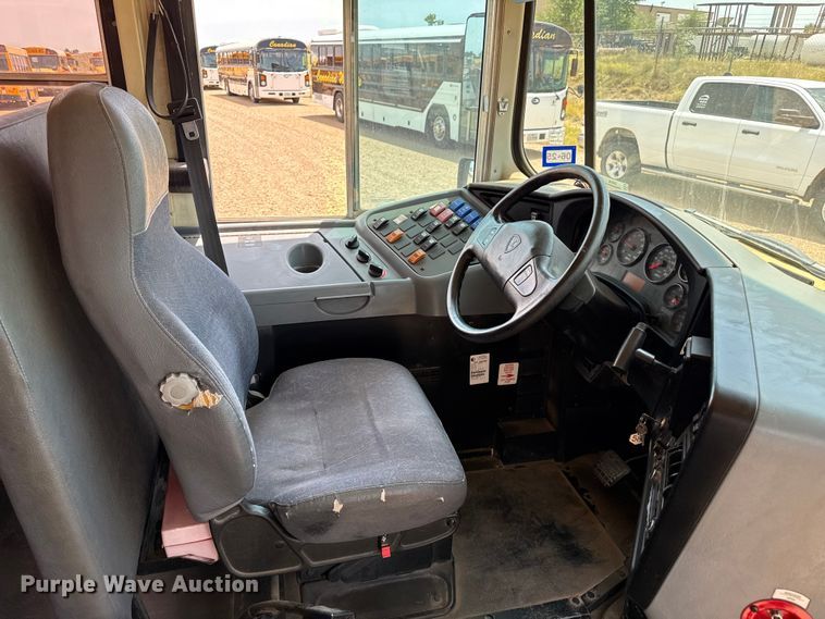image for item EW4138 2012 IC PB10500 school bus