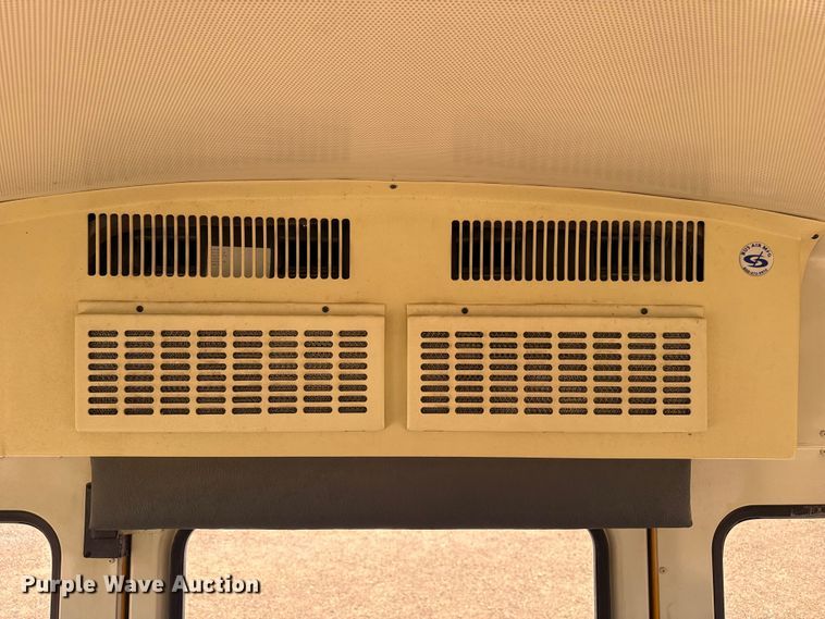 image for item EW4138 2012 IC PB10500 school bus