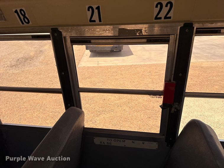 image for item EW4138 2012 IC PB10500 school bus