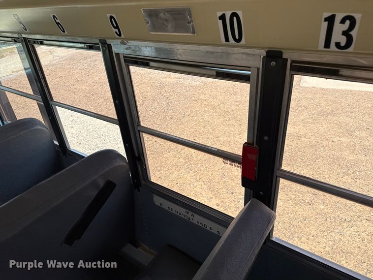 image for item EW4138 2012 IC PB10500 school bus