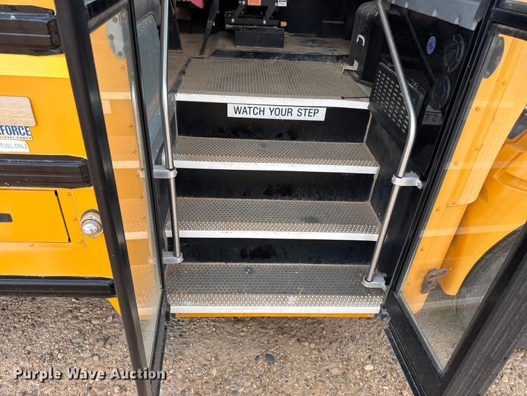 image for item EW4139 2014 IC PB40500 school bus