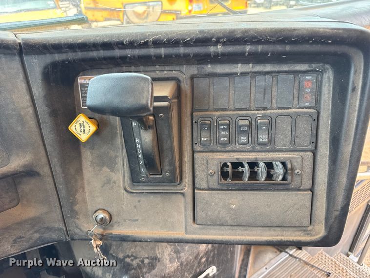 image for item EW4139 2014 IC PB40500 school bus