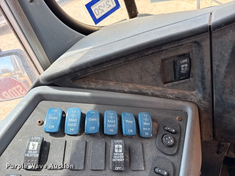 image for item EW4139 2014 IC PB40500 school bus