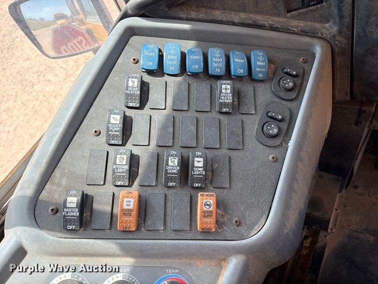 image for item EW4139 2014 IC PB40500 school bus