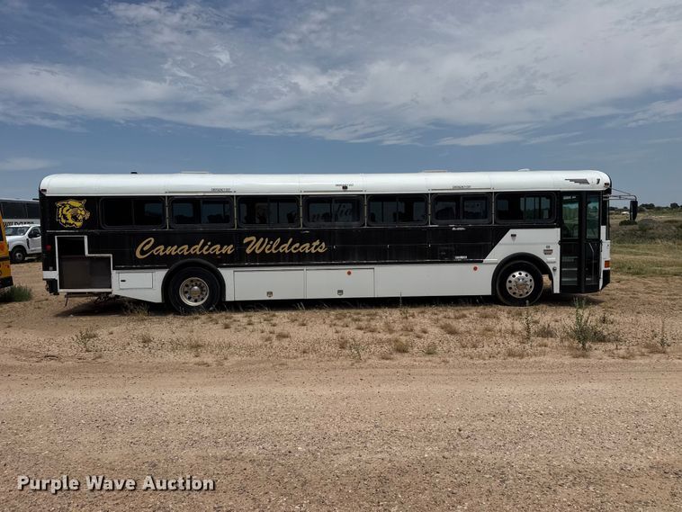 image for item EW4140 2014 IC PC30500 coach bus