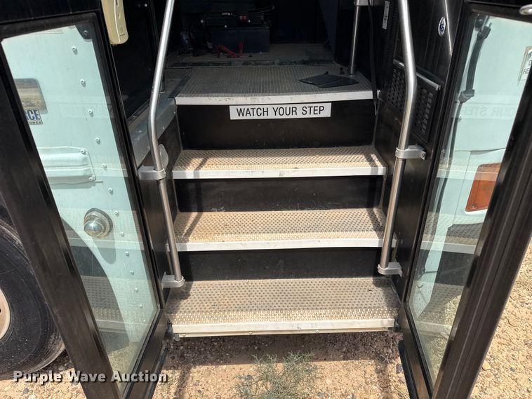 image for item EW4140 2014 IC PC30500 coach bus