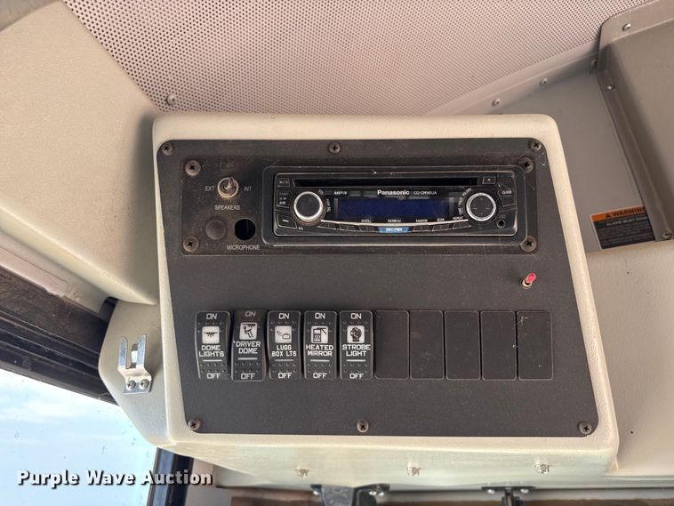 image for item EW4140 2014 IC PC30500 coach bus