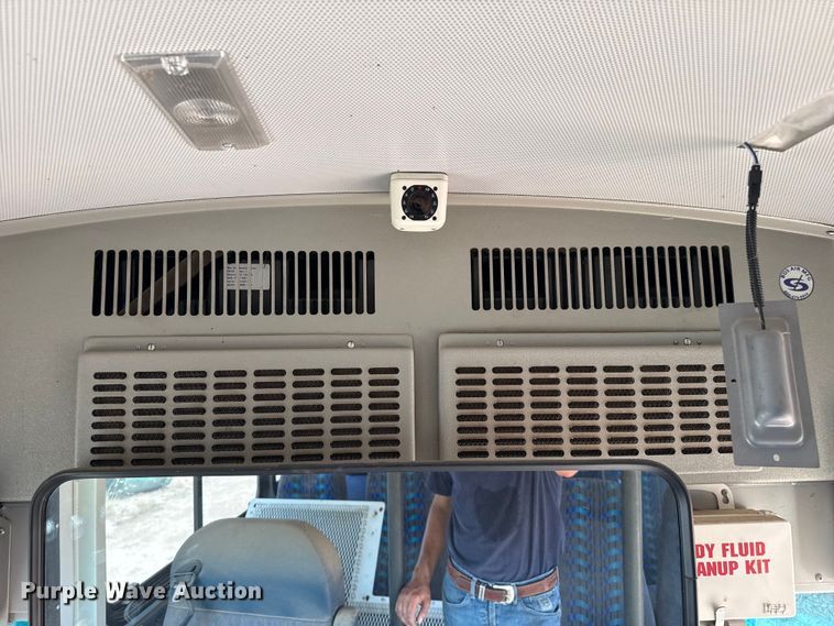 image for item EW4140 2014 IC PC30500 coach bus