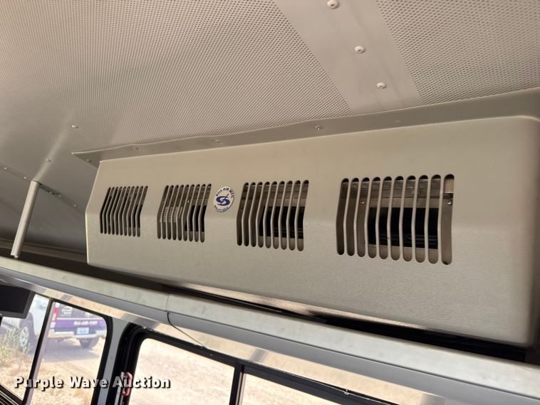 image for item EW4140 2014 IC PC30500 coach bus