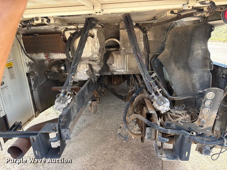image for item EW4140 2014 IC PC30500 coach bus