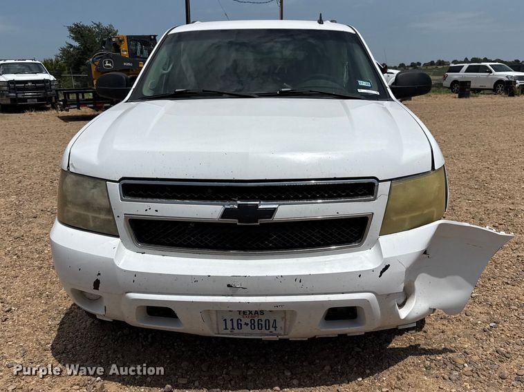 image for item EW4141 2008 Chevrolet Suburban SUV