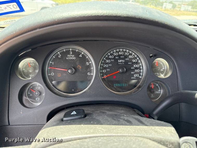 image for item EW4141 2008 Chevrolet Suburban SUV